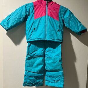 Columbia 2T reversible ski bib set worn once with hood